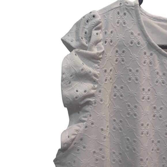 Torrid Pullover Boho Y2K Eyelet Jersey Crew Neck Ruffle Blouse White Top Size 2X - Picture 4 of 8